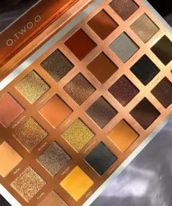O.TWO.O Essence Eyeshadow Palette