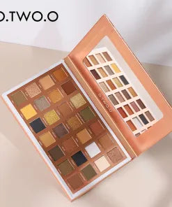 O.TWO.O Essence Eyeshadow Palette